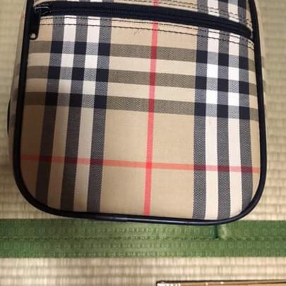 Vintage Burberry Handbag - Picture 5 of 8